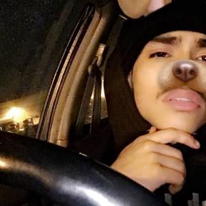 Meet your Posher, Javier